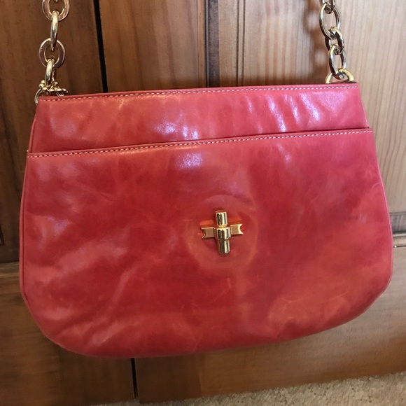 Milly chain link flap bag with adjustable strap - Picture 2 of 7