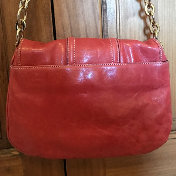 Milly chain link flap bag with adjustable strap - Picture 4 of 7