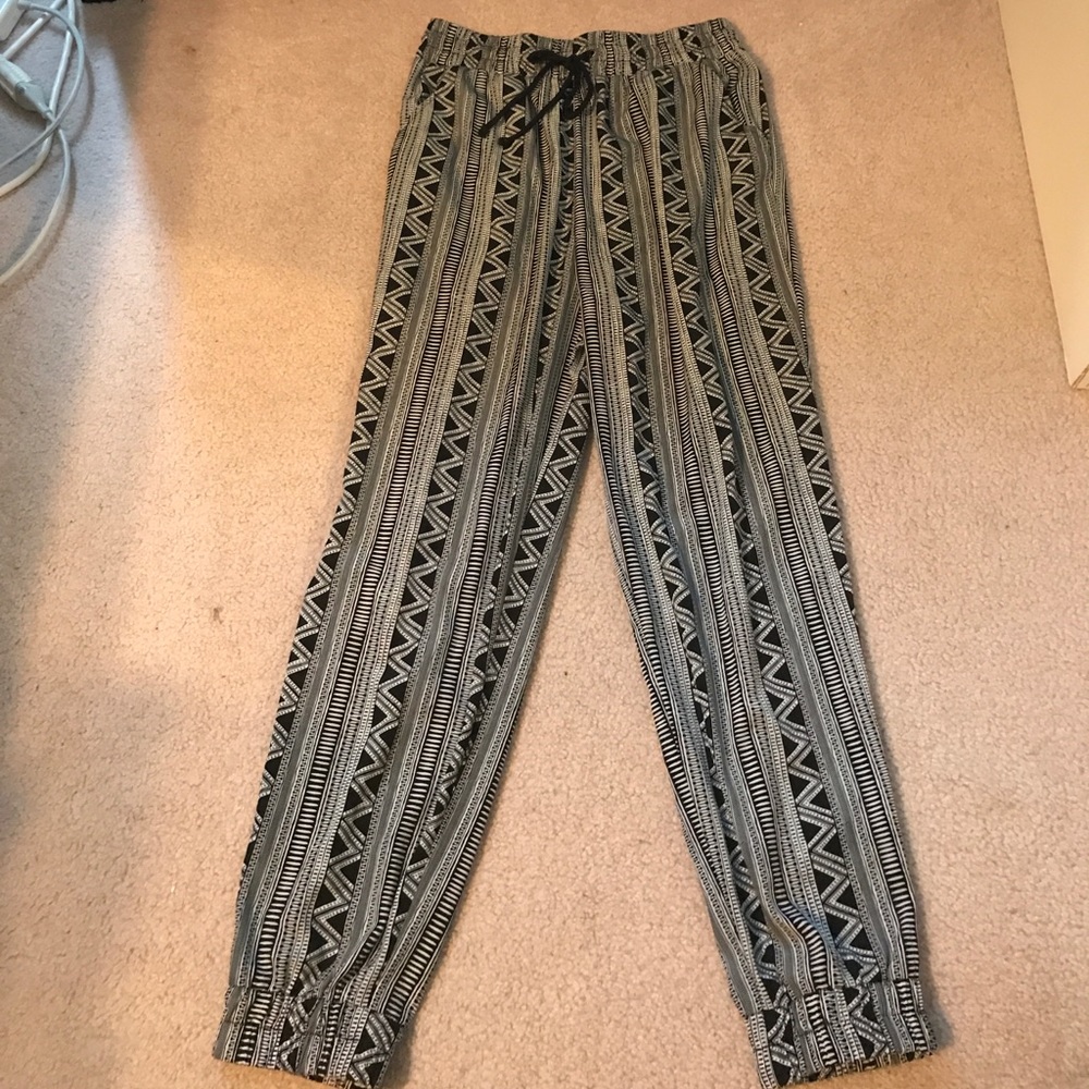 Patterned pants