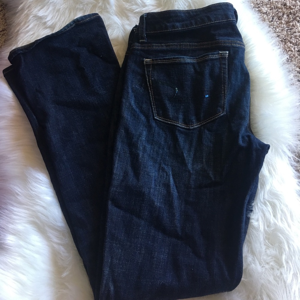 American eagle dark blue jeans
