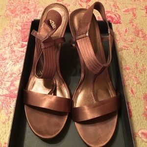 Kenneth Cole Brown Heels