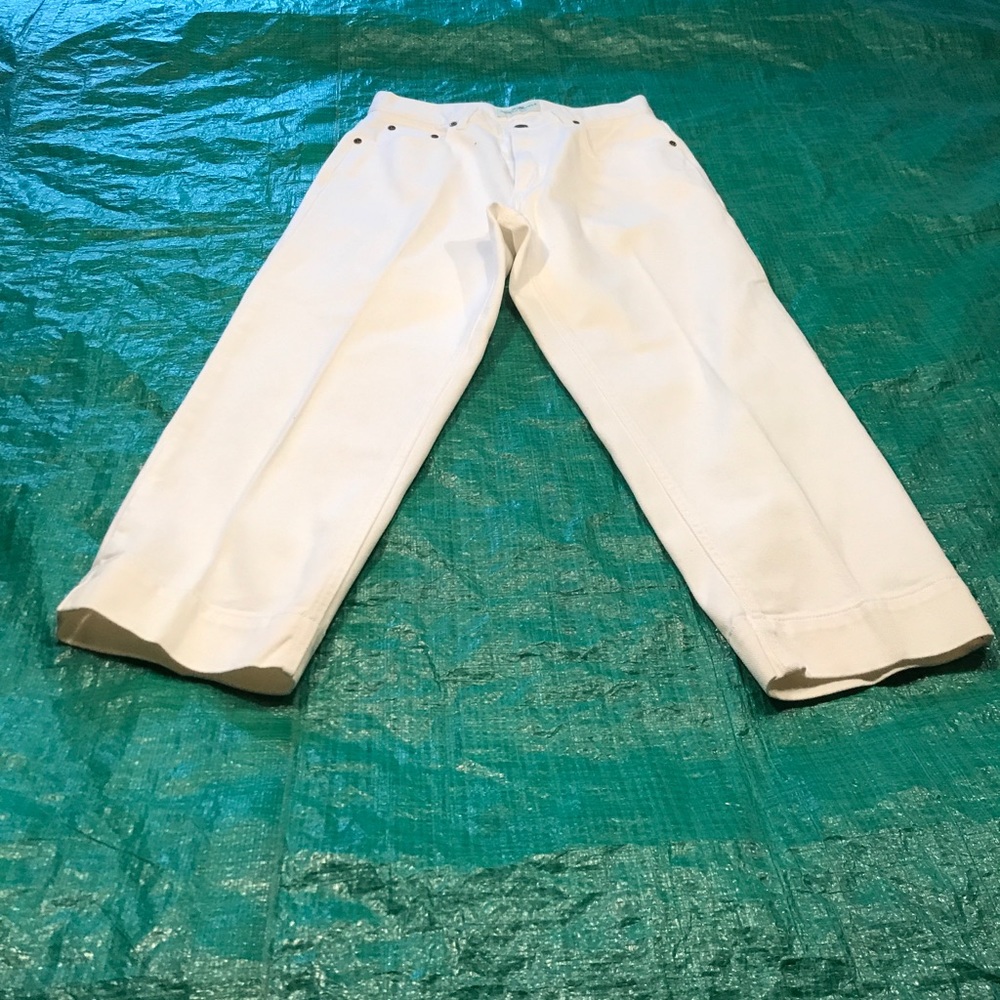 Eddie Bauer white cropped jeans size 6