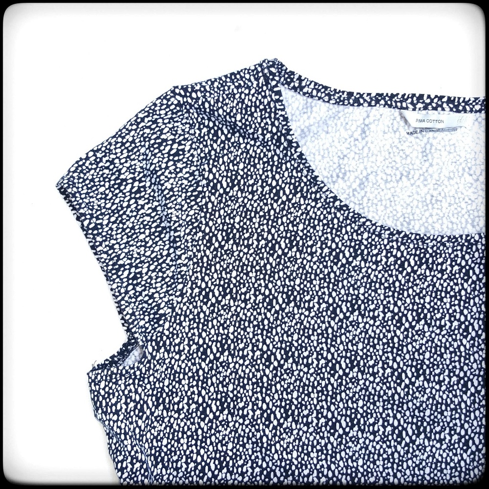 H&M black and white cap sleeve tee NWOT