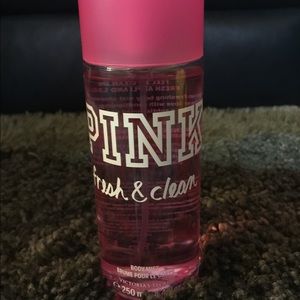 PINK fresh and clean body mist