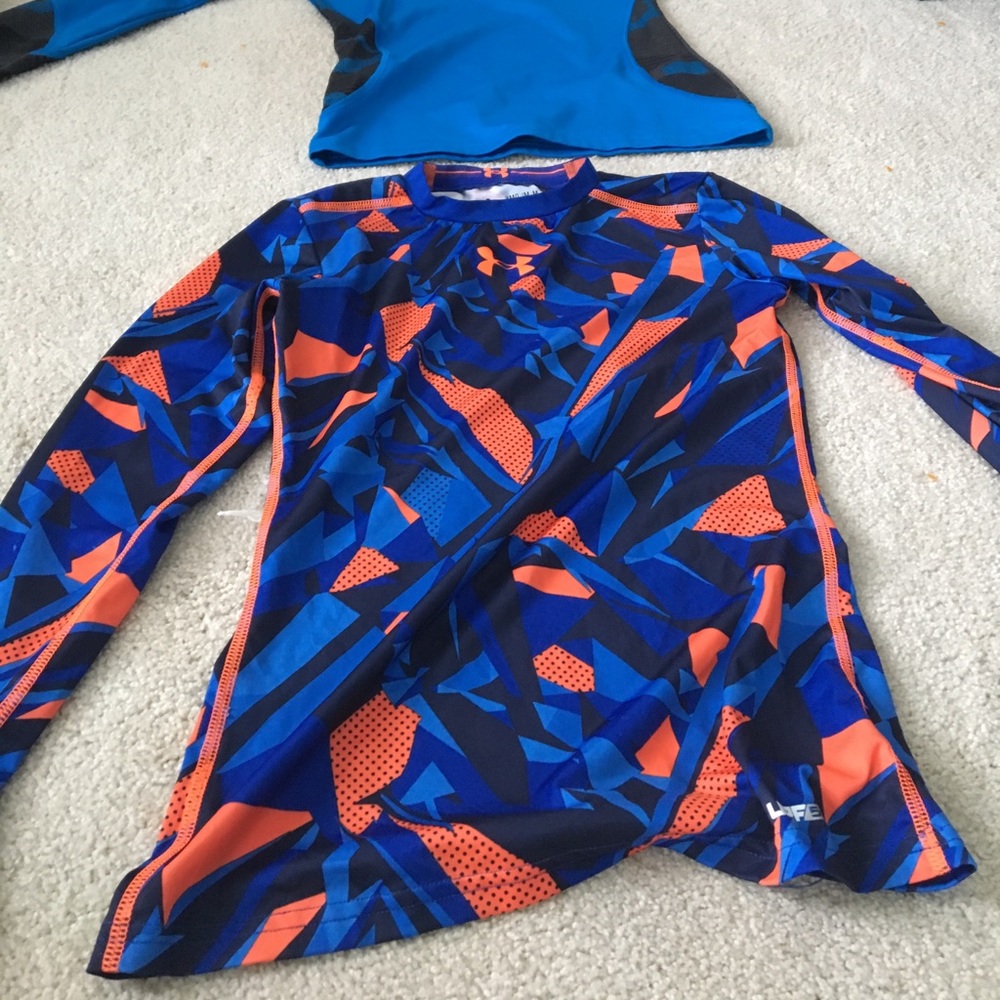 2 Cold and heat gear medium long sleeves