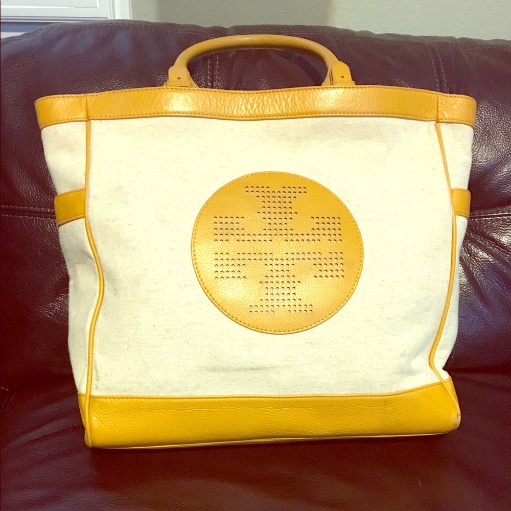 Tory Butch logo kipp tote