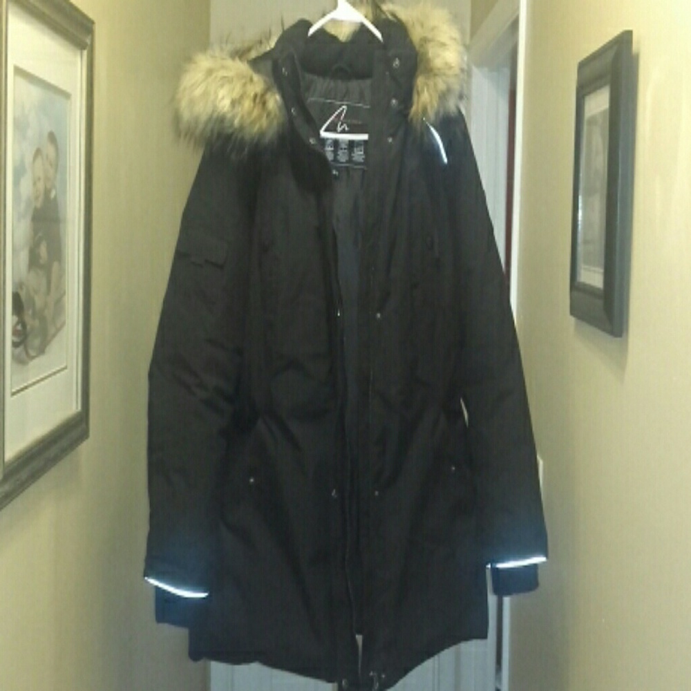 Alpinetek Women?s Mid-Length Down Parka