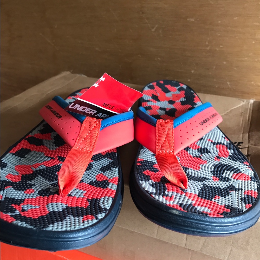 Under armor flip flops