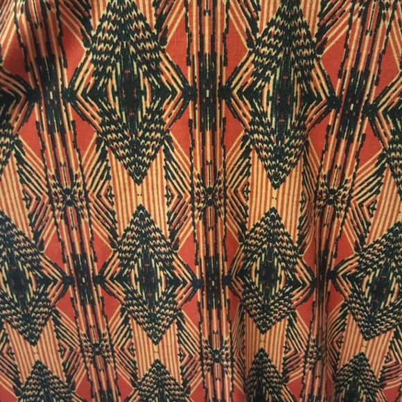 Lularoe Randy, Medium - Picture 2 of 2