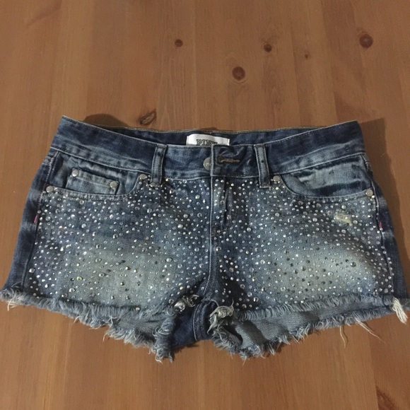 Pink Victoria's Secret jeans shorts size 2 - Picture 1 of 2