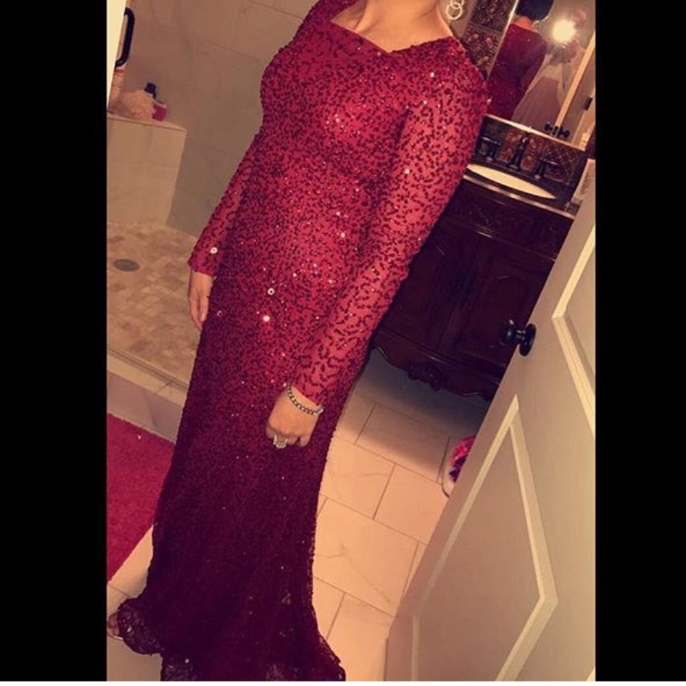 Adrianna Papell Red sequins dress