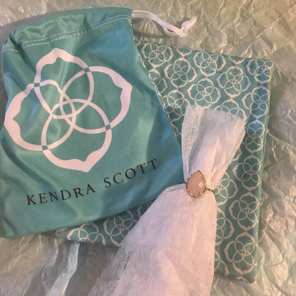 Kendra Scott Daisy Gold Pink Ring
