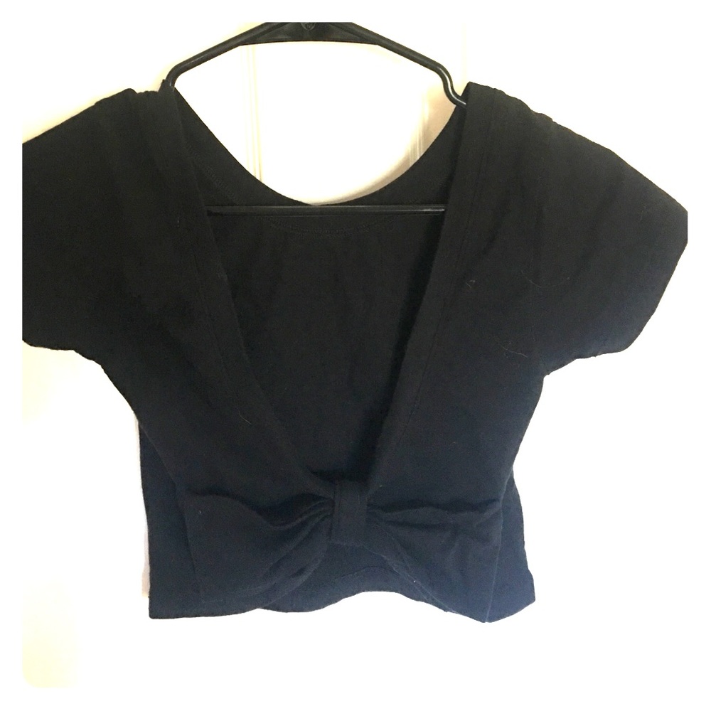 Black, bow in the back, crop top