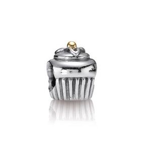 Cupcake Pandora charm