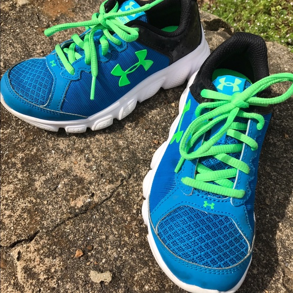 42 off Under Armour Other Under Armour Assert 6 boy's tennis shoes