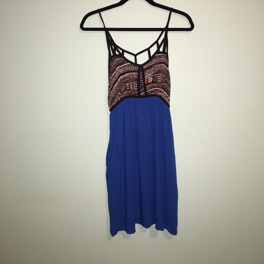 Blue and geometric print dress!