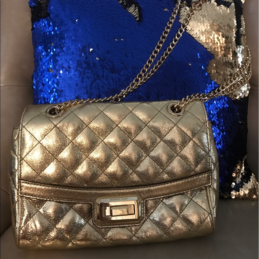 ✨NWOT Michael Kors Gold Quilted "Hannah" Bag✨