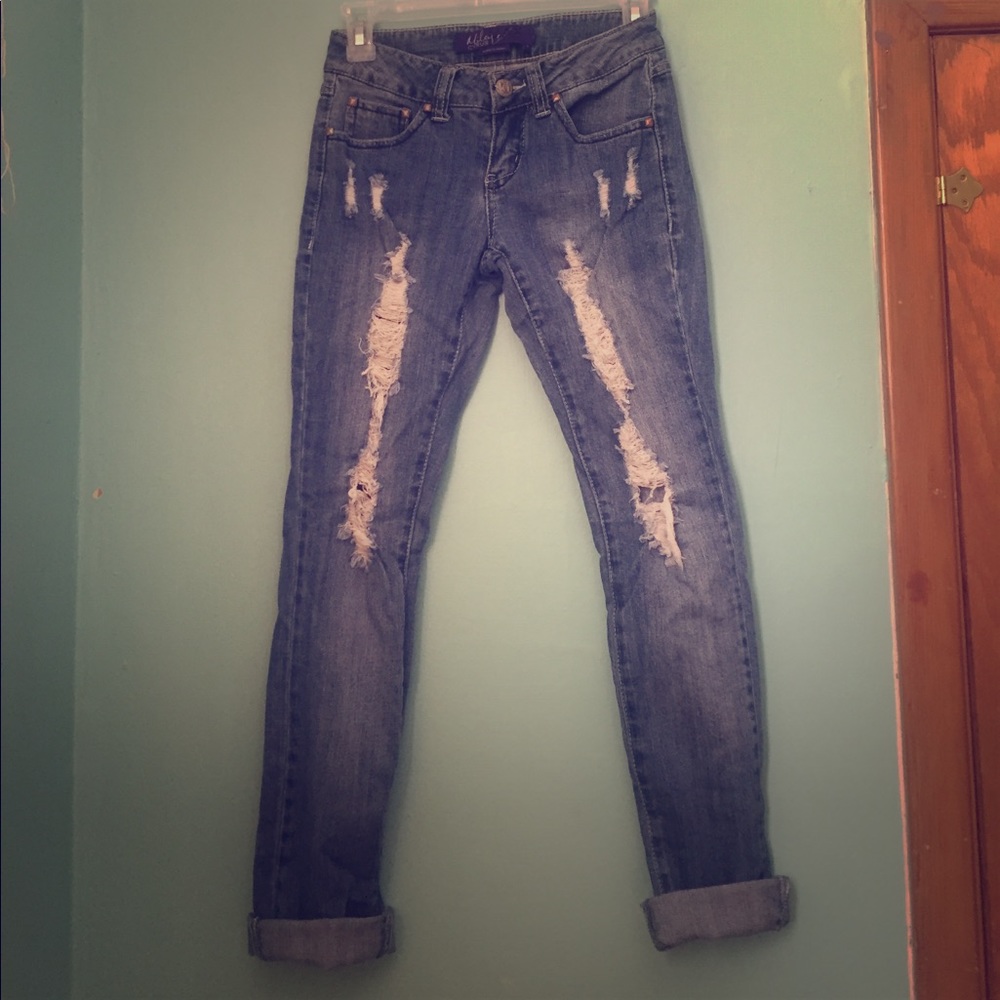 Miley Cyrus Distressed Skinny Jeans