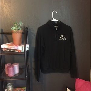 Black VS half zip