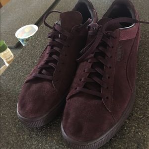 Puma suede burgundy