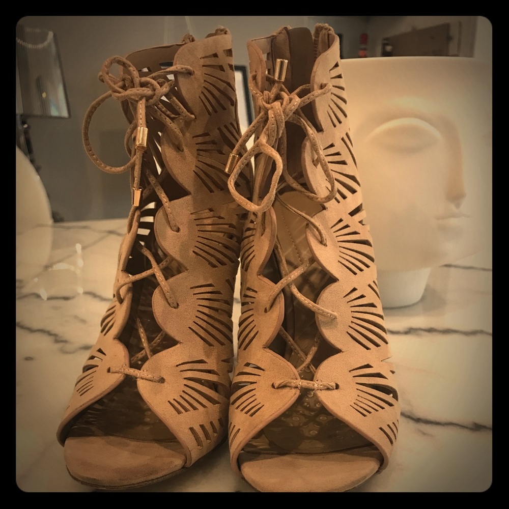 Aldo nude suede booties
