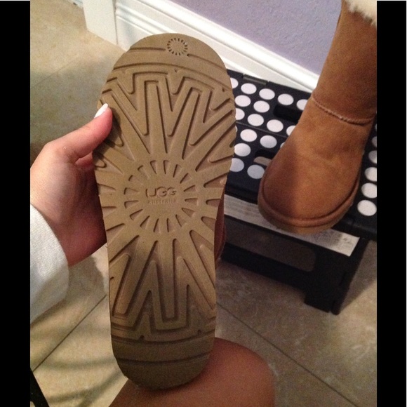 UGG boots - Picture 3 of 3