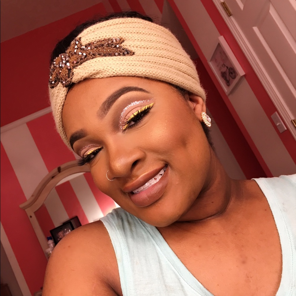 Meet your Posher, Sydney