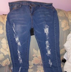 Ripped skinny jeans