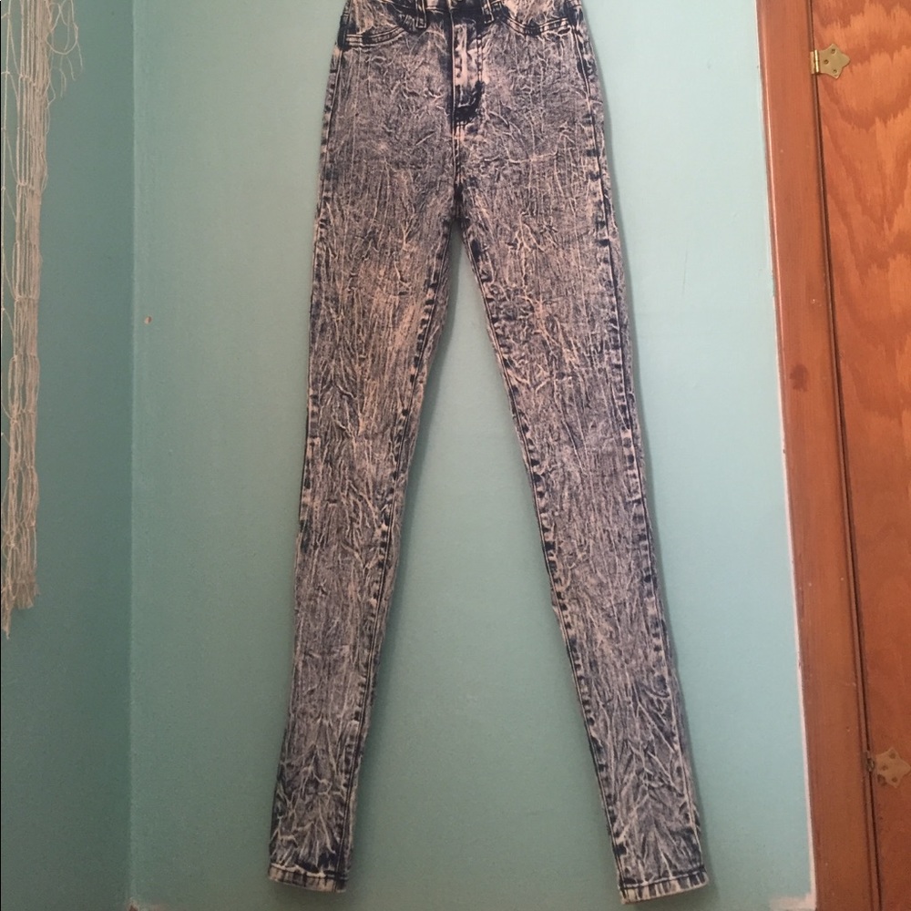 High-Waisted Stretchy Acid Washed Jeans