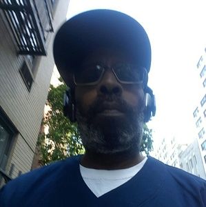 Meet your Posher, Derek