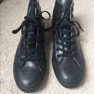 All Black Converse (NEVER WORN)