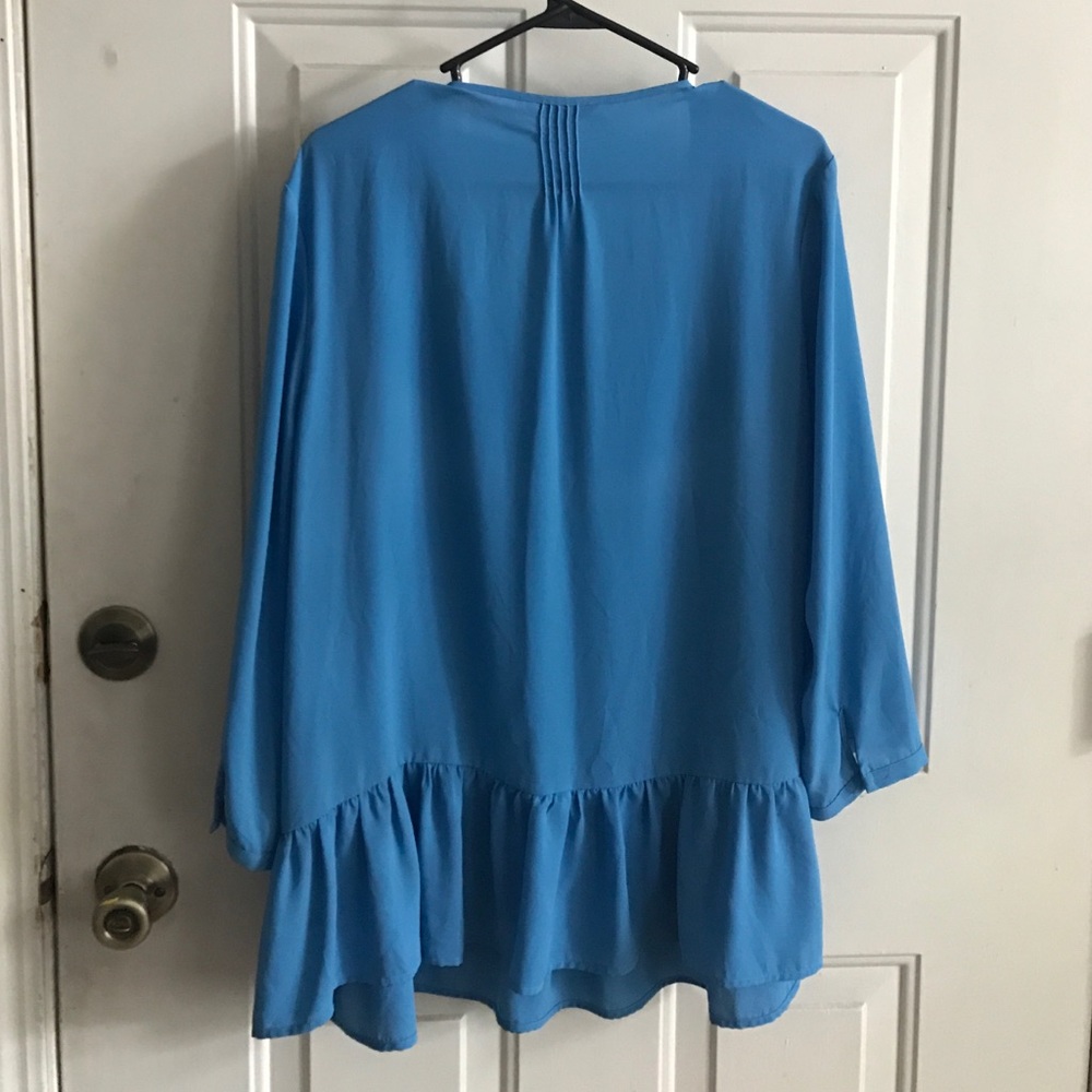 BANANA REPUBLIC TOP - Picture 3 of 4