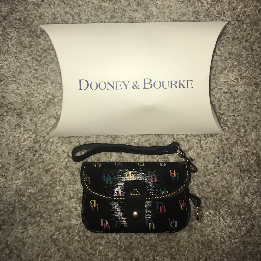 NWOT Authentic Dooney & Bourke Flap Wristlet
