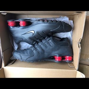 Women's Nike Shox