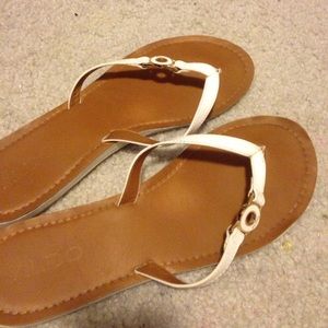 Aldo Flip Flops