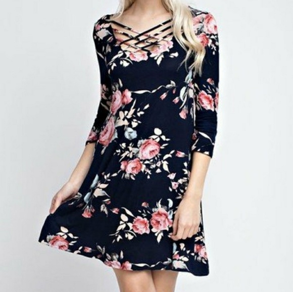 Floral Boutique Dress - Picture 1 of 3