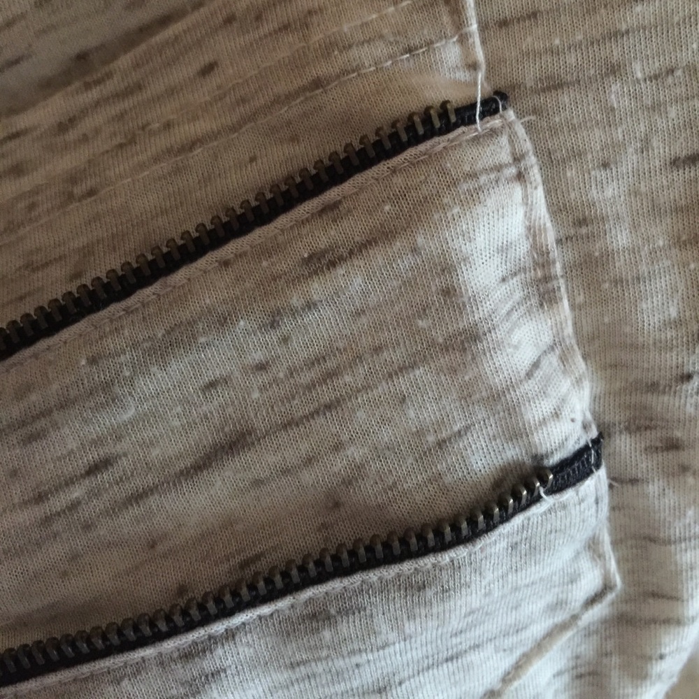 Top - Picture 2 of 2