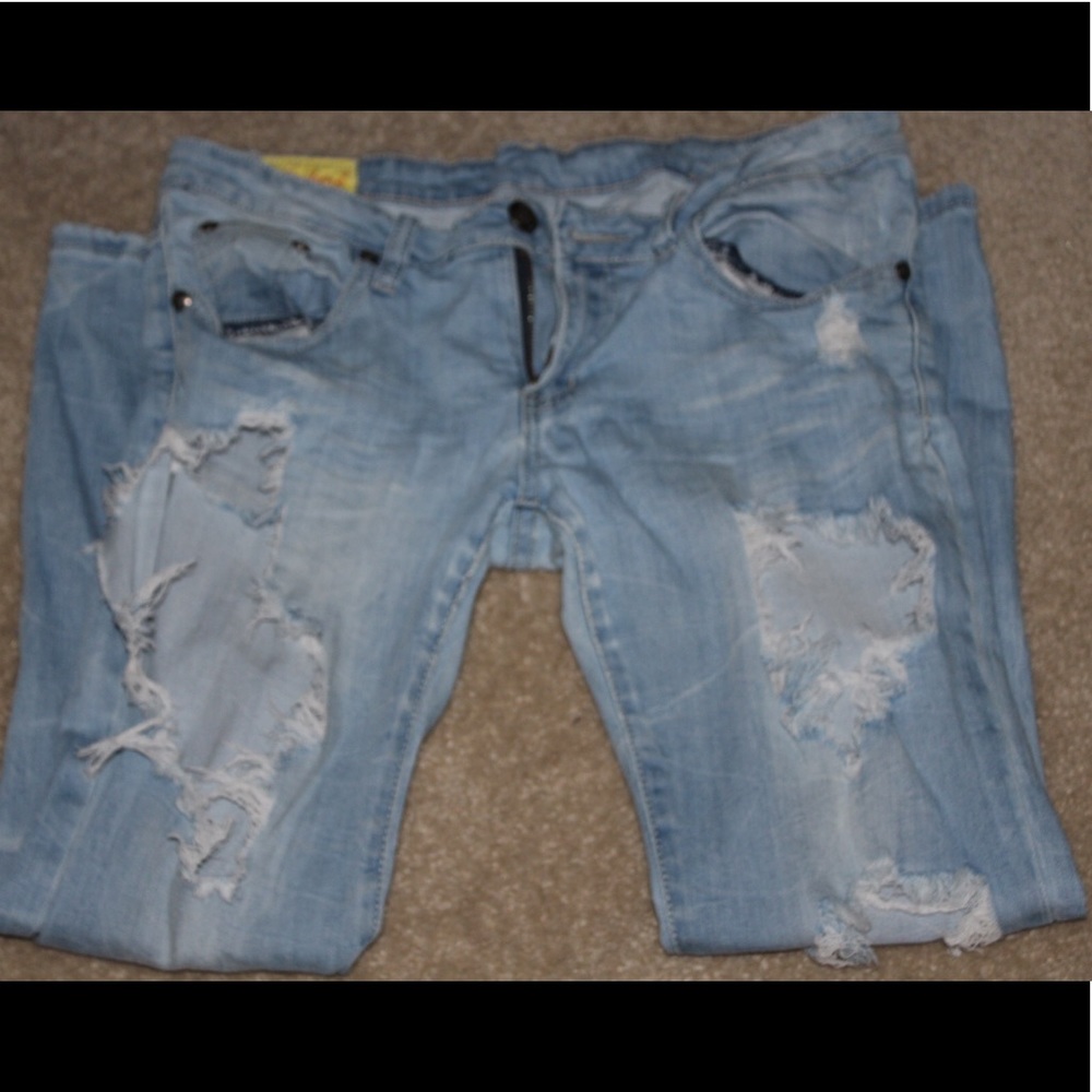 Ripped jeans