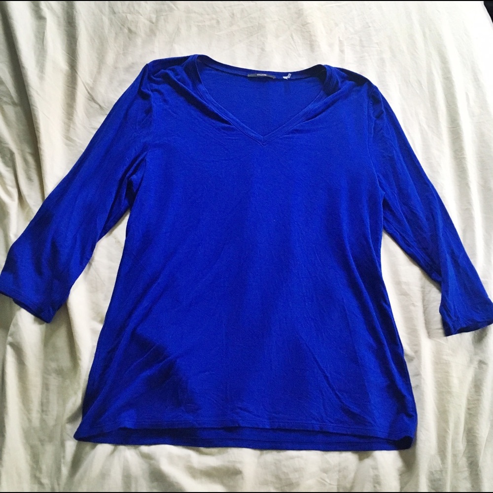 LIKE NEW Deep blue V-neck shirt
