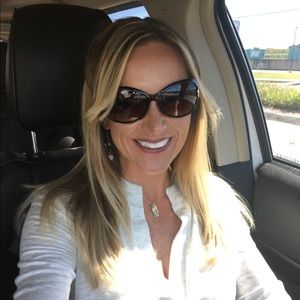 Meet your Posher, Sondra