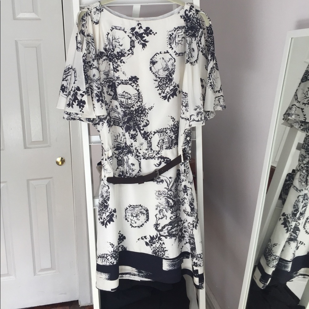 Silk dress with belt - Hanii Y. Size 4