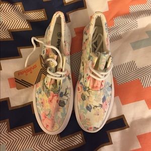 Floral creepers