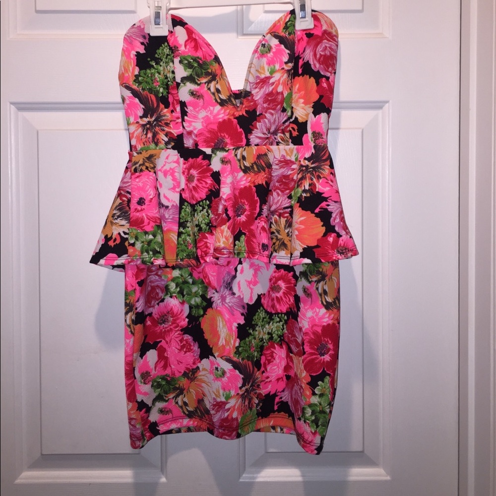 Forever 21 Floral Peplum Dress