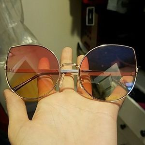 Cat eye ombre sunglasses gold trim