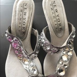Grey diamond stud wedges