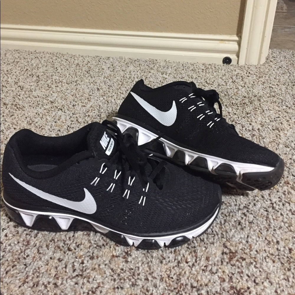 Nike Tailwind 8. Womens size 8
