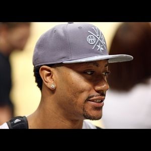 Nwt Grey Derrick Rose Adidas Strapback