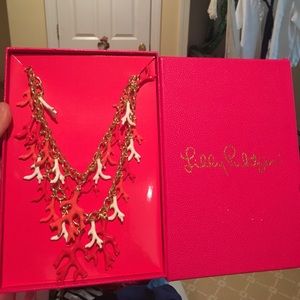 Lilly pulizter coral necklace never worn before