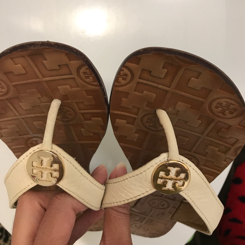 Tory Burch thora