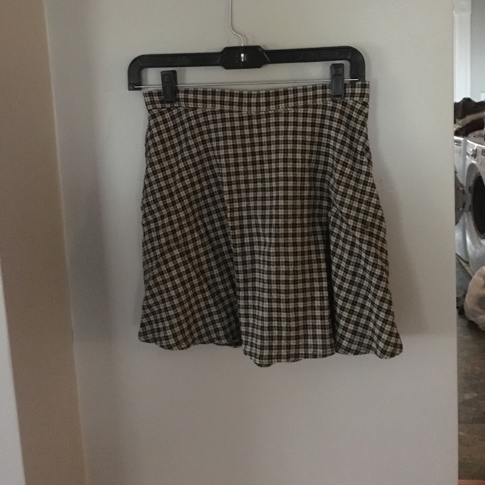 Checkered mini skirt